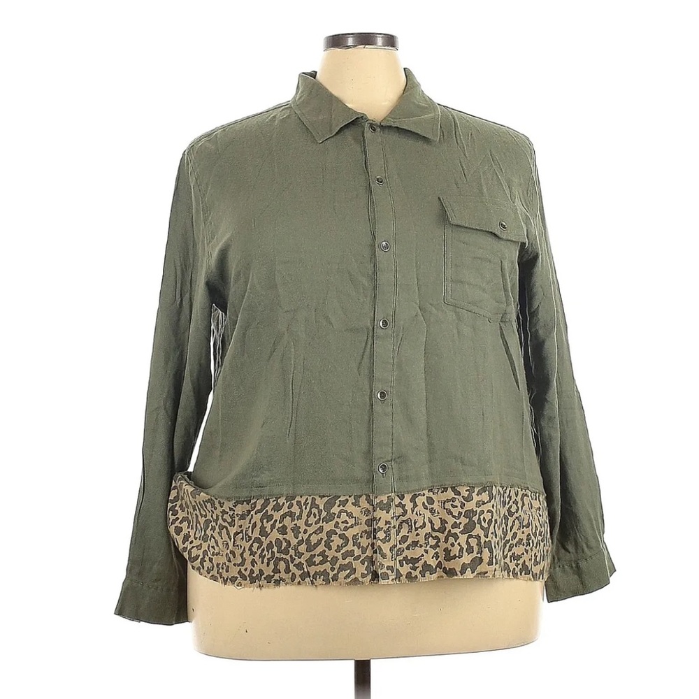 NWT Loralette Green Long Sleeve Button Down Shirt Leopard Trim Hem 4X